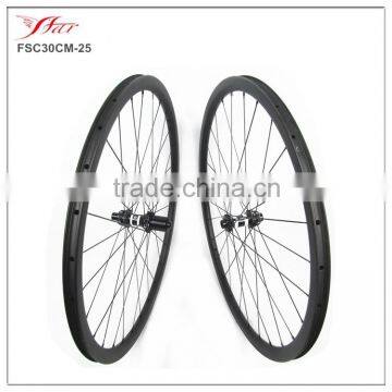 Custom Cyclocross Wheels clincher 30mm cyclocross disc rim 25mm wide carbon wheelset