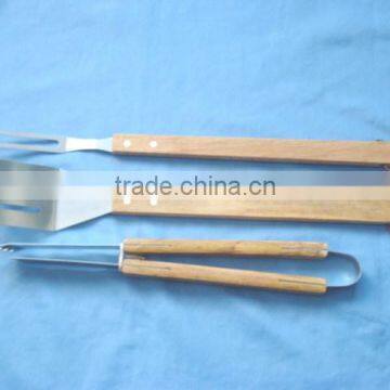 3 pcs BBQ tool set,long wooden handle