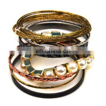 Fashion Best Selling Multilayers Pearl Punk Studs Women's Gold Texture Metal Bangle