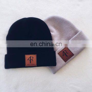 Custom Wholesale Winter Beanie Cap With Woven Tags photo-3
