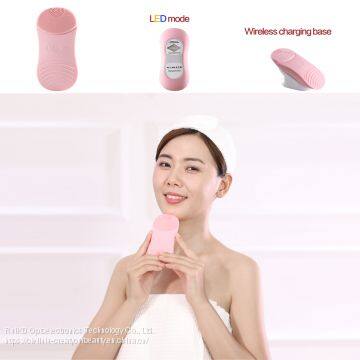 Facial Cleansing Brush Multi-function Skin Care Device