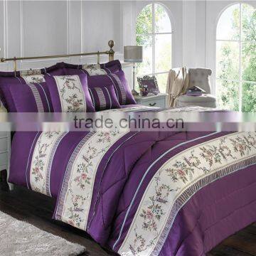 Ribbon Quilted Jacquard Comforter photo-2