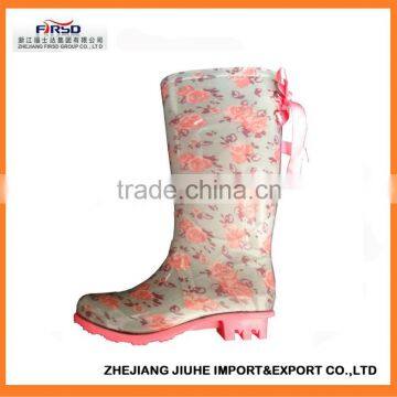 2014 newest fashion kids' plastic rain boots