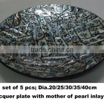 Beautiful lacquered plate with mother of pearl inlay