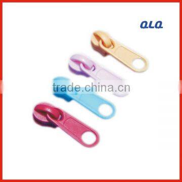 New fashional Plastic Zipper Slider