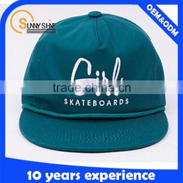 Short brim snapback leather strap buckle hat