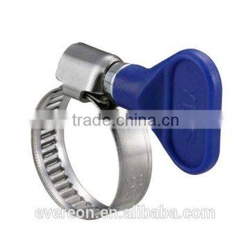 Turn key hose clamp