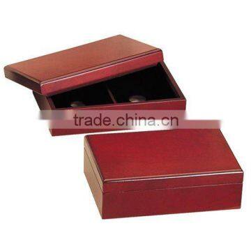 Wooden jewelry box