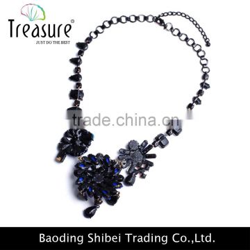 Fashion jewelry Wholesale new model beautiful acrylic flower alloy necklace