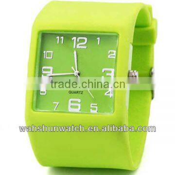 wide cuff Stylish Silicone wrsitband Watches