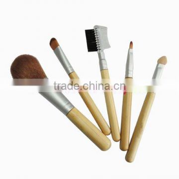 eco-friendly makeup brush set