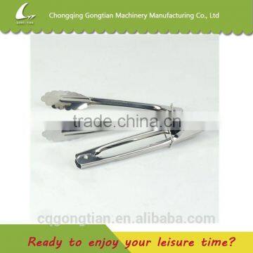 China wholesale convenient long handle tong for kitchen