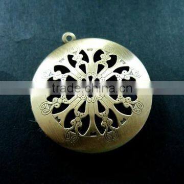 30MM vintage victorian brass bronze round locket,locket pendant 1111023