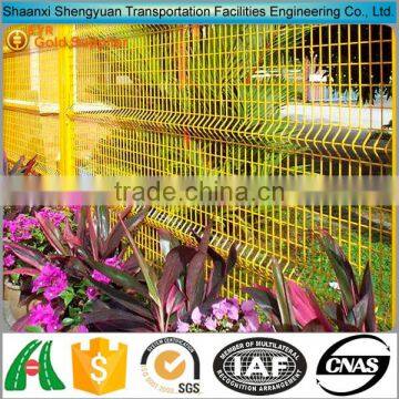 24 inch garden fence for garden bed with solar lights