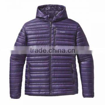 Mens Lightweight Packaway Down Jacket Made Of 20D Nylon Ripstop Fabric photo-4