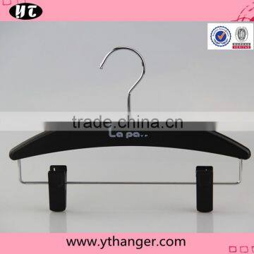Fashion Matches Pastic Hanger for Luxury Garment photo-3