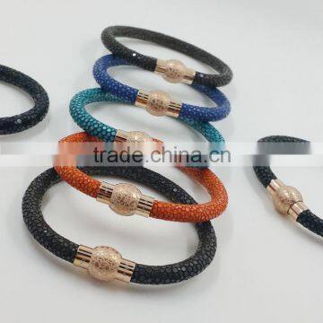 2016 Fashion Jewelry Luxury Python man magnetic genuine stingray leather Bracelet