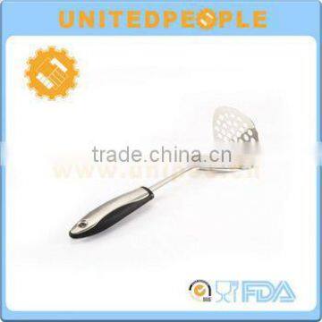 2016 hot sell popular non-stick kitchen stainless steel potato masher