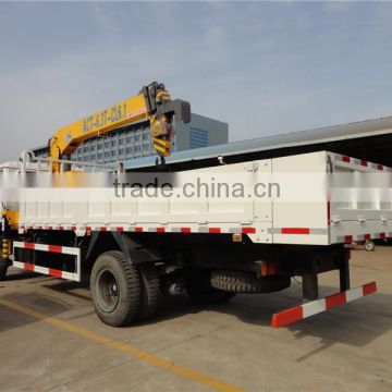 New design dongfeng 4*2 truck mounted hydraulic lifting platform