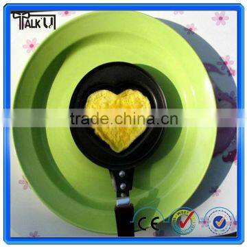 Cheap omelette frying pan heart shaped mini non-stick egg frying pan