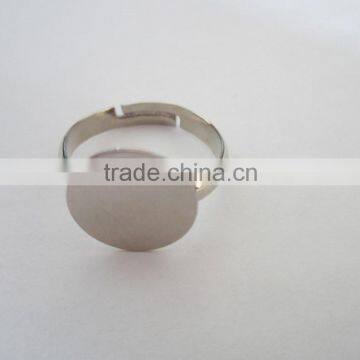 Marriage ring | silver diary ring with badge for decoration