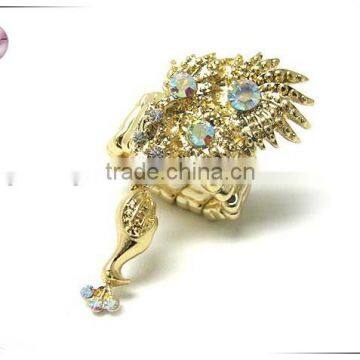 Crystal deco peacock stretch ring