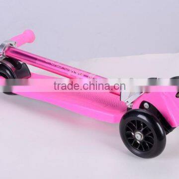 Patent Product CE EN71max Cappacity 80kg Kids Kick Folding Stunt Scooter photo-5