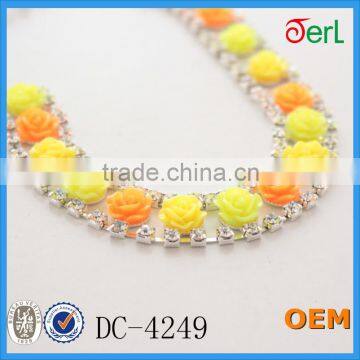 Popular Flower Shape Plastic Pearl Chain With Crystal Trim Necklace Designs Bridal for Dress photo-2