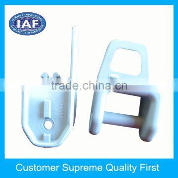 20 Years Old PA66 Car Parts Plastic Injection Mould for Automotive Plastic Parts photo-4