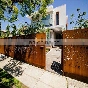 Rusty red laser cutting corten steel metal gates / garden trellis