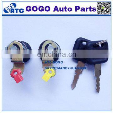 GOGO High quality Car Door Lock with key 80602-01H11 (RH)   80601-01W00  (LH)  For NNissan BIG-M