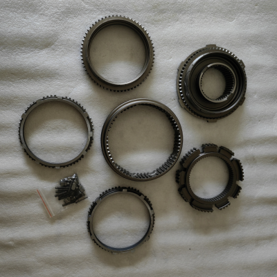 SZF Synchronizer Assembly Is Suitable for ZF Transmission Assembly 1356 010 008 Auxiliary Gearbox Synchronizer Assembly