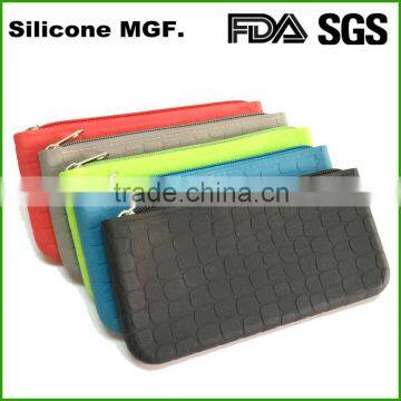 OEM&ODM Service manufacturer supplier personalized silicone pencil case jeans