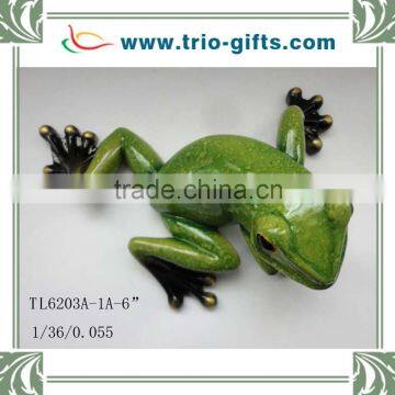 2015 New stytle polyresin Frog decoration