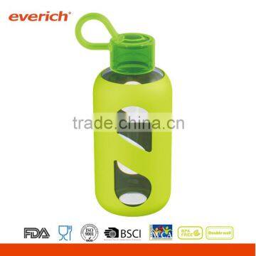 Everich 500ml tritan bottle with handle lid and silicone sleeve