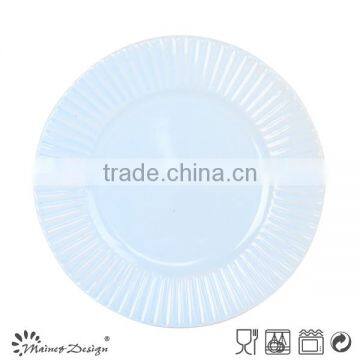 Embossed Solid Color Dinner Plate photo-4
