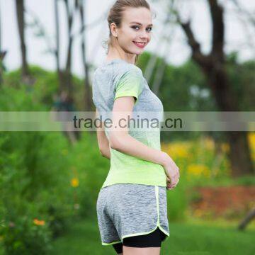 Zm10725a New Women Yoga Wear Running Workout Clothes Two-piece Outfit Shorts Fitness Yoga Wear photo-4