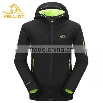 windbreaker softshell jacket