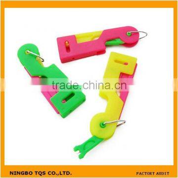 Hot Sale Plastic Mix Color Hand Sewing And Sewing Machine Needle Threader