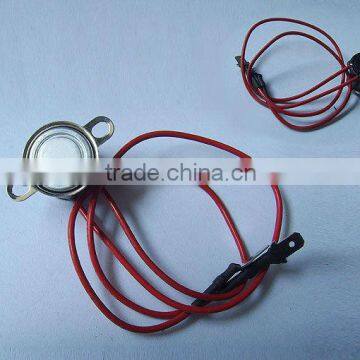 Adjustable thermostat