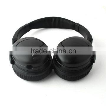 active noise cancelling headphones