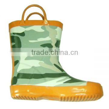 antiskid camo print kids rain boots with handle,comfortable children rubber boots,durable high quality gum boots