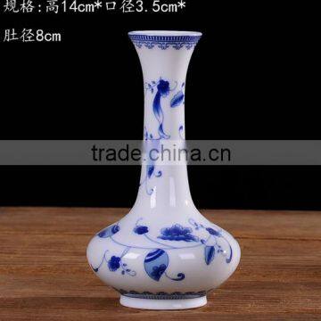 Hot Sales Jingdezhen Made Beauty Blue and White Porcelain Vase photo-3