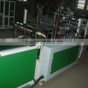 Automatic high speed hospital used PE plastic disposable glove making machine