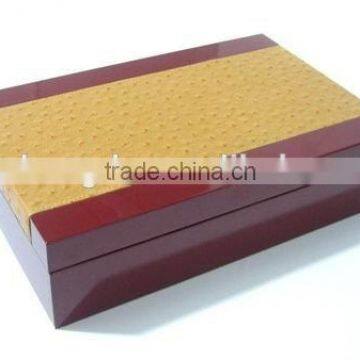High Quality Customized Made-in-china Varnished Wooden Box With Metal Plate photo-3