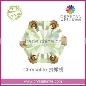 U1038CS Chrysolite Color Chaton in Crown Setting