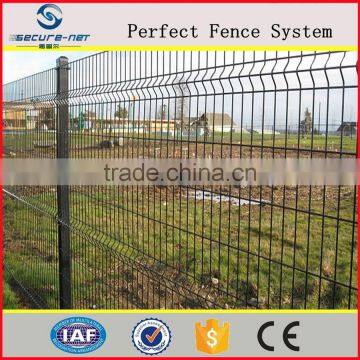 50 x 200mm Powder Coated Fence, 3D Curded Residental Wire Mesh Fence photo-3