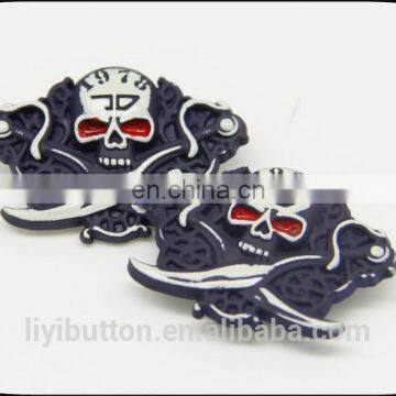 decoration metal garment label, high end metal label painting with skull logo