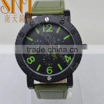 Vogue Spray Black Dial With Green Number Quartz Watch With For Man