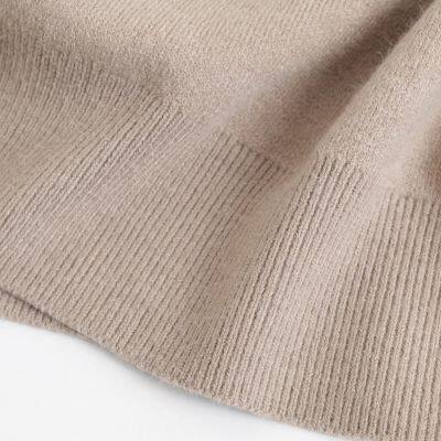 2025 New Fashionable and Elegant Women's V-Neck Knitted Vest